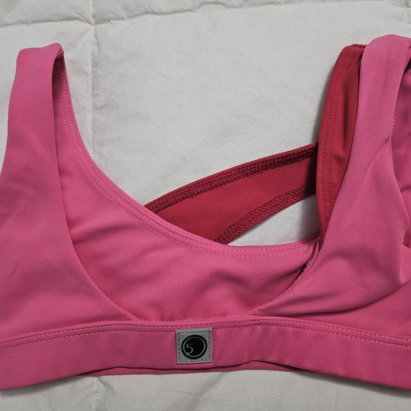 Five Bra - Picture 4 of 4